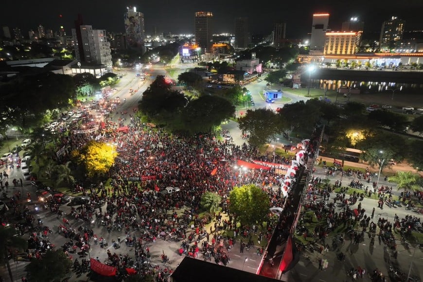 Desde el drone de El Litoral: festejos por los 121 años del Club Atlético Colón. Crédito: Fernando Nicola