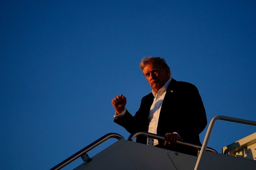U.S. President Donald Trump gestures as he arrives at Joint Base Andrews, U.S., May 3, 2026. REUTERS/Nathan Howard