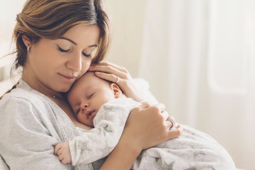 Lejos de una experiencia lineal, la maternidad implica una amplia gama de emociones.