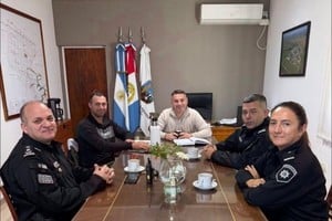 El encuentro estuvo encabezado por el presidente comunal, acompañado por el vicepresidente Daniel Chatelain, junto a representantes de la Unidad Regional XI.