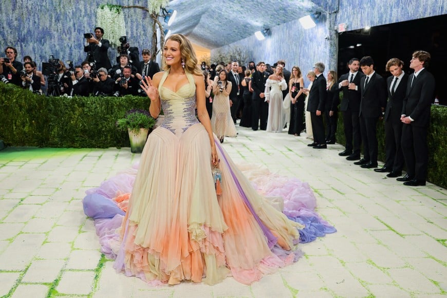 Blake Lively poses during the Met Gala, an annual fundraising gala held for the benefit of the Metropolitan Museum of Art's Costume Institute with this year's theme 'Costume Art' in New York City, New York, U.S., May 4, 2026. REUTERS/Daniel Cole