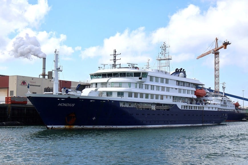 An archive image of the cruise ship Hondius, in Vlissingen, Netherlands May 17, 2025. The MV Hondius, a Netherlands-based cruise ship, was hit by a suspected outbreak of hantavirus, authorities and media reports said on May 3, 2026.  IMAGE OBTAINED BY REUTERS/Handout via REUTERS    THIS IMAGE HAS BEEN SUPPLIED BY A THIRD PARTY NO RESALES. NO ARCHIVES.       TPX IMAGES OF THE DAY     

VERIFICATION:
- Reuters confirmed the location from the shipyard, signage and fuel depot which matched file and satellite images. 
- Coordinates of the shipyard: 51.461283930722175, 3.6998162498897433. 
- The date when the pictures were taken was verified by original file metadata.