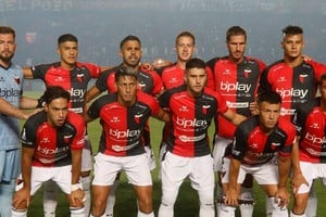 El equipo que jugó el mejor partido, hasta ahora, que fue el de San Miguel. Parados Budiño, Peinipil, Pier Barrios, Muñoz, Rasmussen y Bonansea. Agachados: Lago, Allende, Antonio, Lértora y Marcioni. Estarán todos disponibles, en principio, para el domingo.
