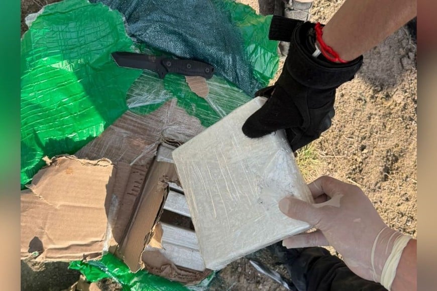 Interceptaron una avioneta con 400 kilos de cocaína en una pista clandestina en Vera