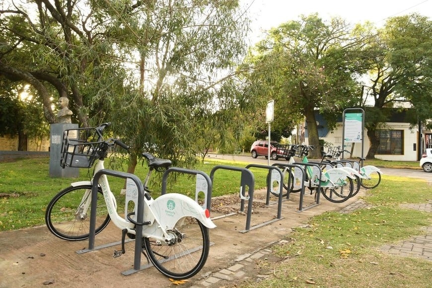 La bici estación de Domingo Silva y Facundo Zuviría. Foto: Manuel Fabatía