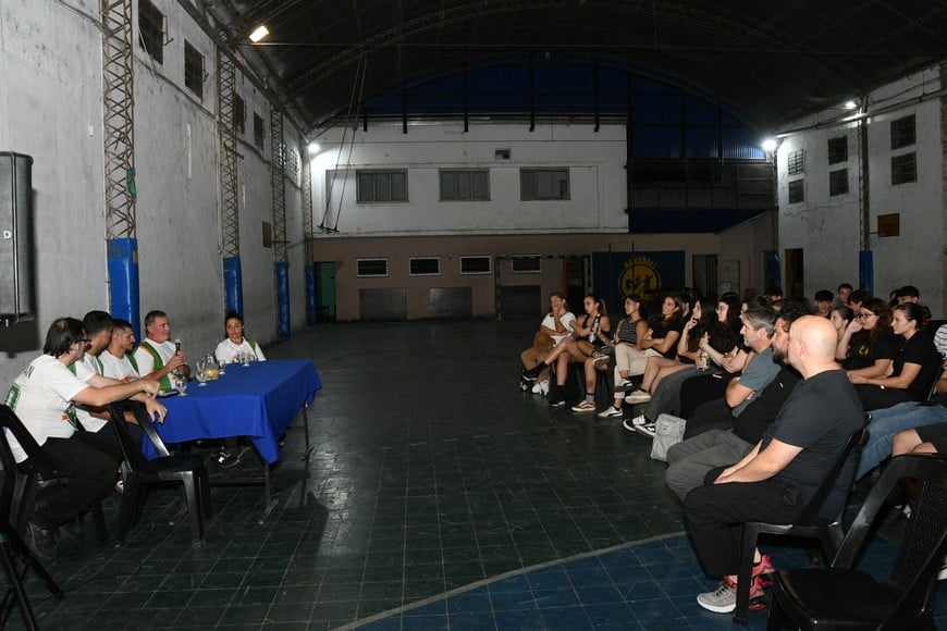 Familias y deportistas compartieron la propuesta. Crédito: Manuel Fabatía.