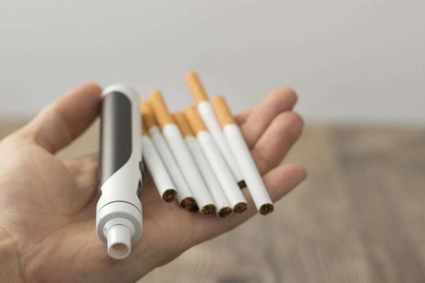 El uso de cigarrillos electrónicos supera al consumo de tabaco tradicional