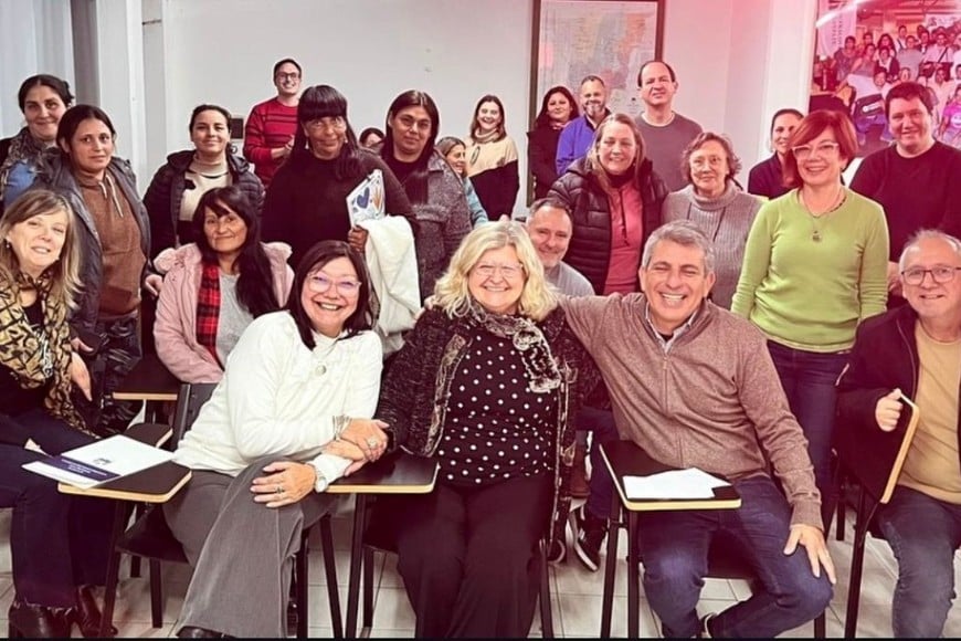 El proyecto promueve una mayor participación de las familias en las escuelas santafesinas.