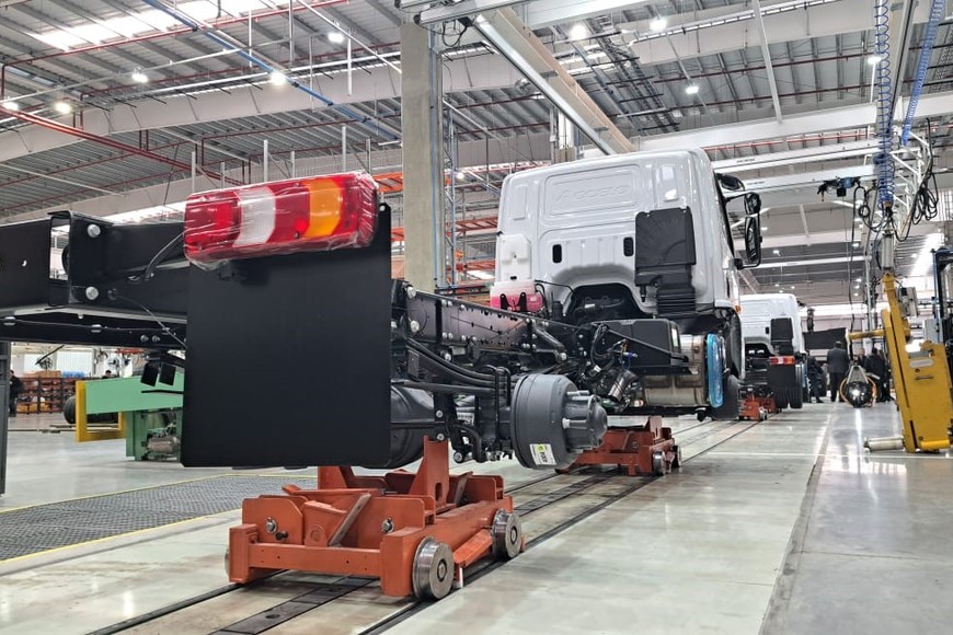 Mercedes-Benz Camiones y Buses inauguró su nueva planta fabril en la Argentina