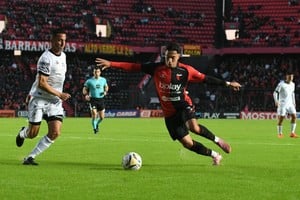 Colón derrotó a All Boys por la fecha 13 de la Primera Nacional. Foto: Manuel Fabatía.