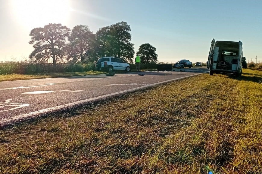 El impacto ocurrió sobre la Ruta 280S y movilizó a bomberos, policías y servicios de emergencia.
