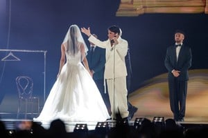 Sal Da Vinci, representing Italy, performs "Per sempre si" during dress rehearsal 2 of the first semi-final of the 2026 Eurovision Song Contest in Vienna, Austria, May 11, 2026. REUTERS/Lisa Leutner 


?