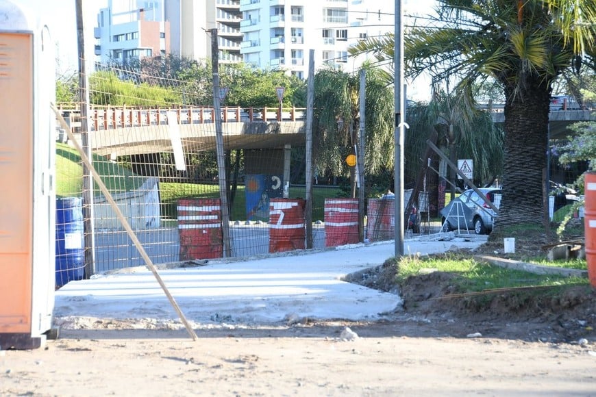 Aquí empieza el nuevo frente de obra, cerca del monumento y hacia el norte. Foto: Manuel Fabatía