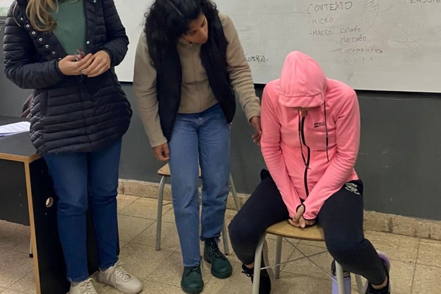 El programa busca fortalecer herramientas de acompañamiento para docentes, estudiantes y familias.
