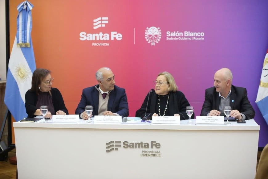 Participaron referentes de UNICEF, CAF, FONPLATA, universidades nacionales, la Bolsa de Comercio y especialistas en relaciones internacionales