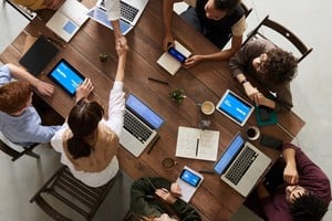 El primer empleo formal, eje central en la formación de nuevos talentos.