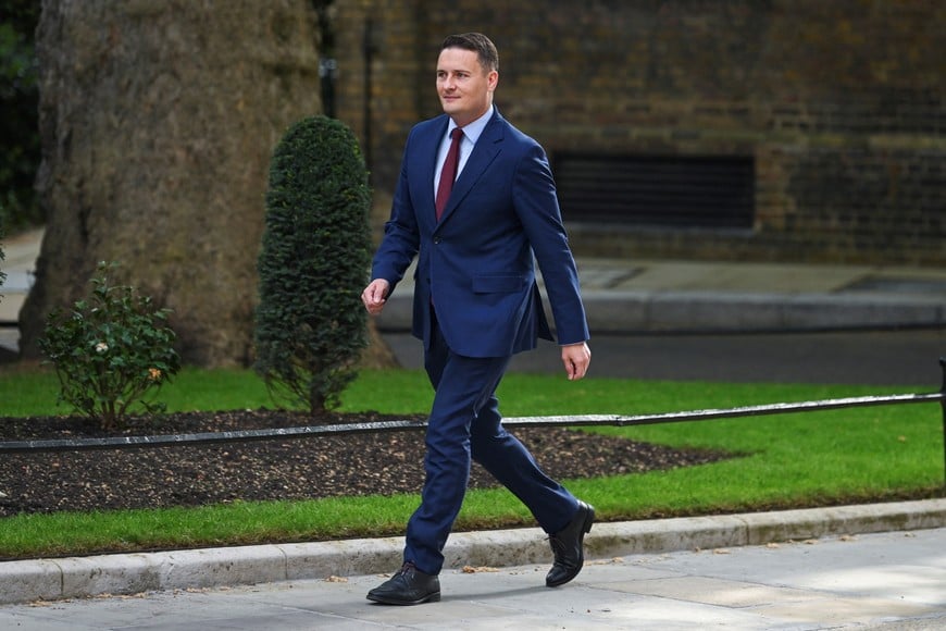 British Health Secretary Wes Streeting walks on Downing Street, on the day of the State Opening of Parliament, in London, Britain, May 13, 2026. REUTERS/Jaimi Joy