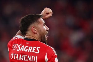 Otamendi quedará libre tras finalizar su contrato con Benfica. Foto: Reuters