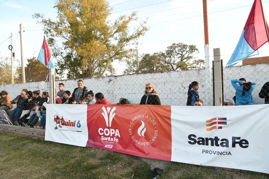 El público presente en San José del Rincón. Crédito: Manuel Fabatía