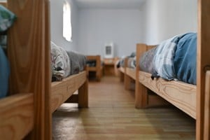 Villa Gobernador Gálvez habilitó el Centro de Noche para personas en situación de calle