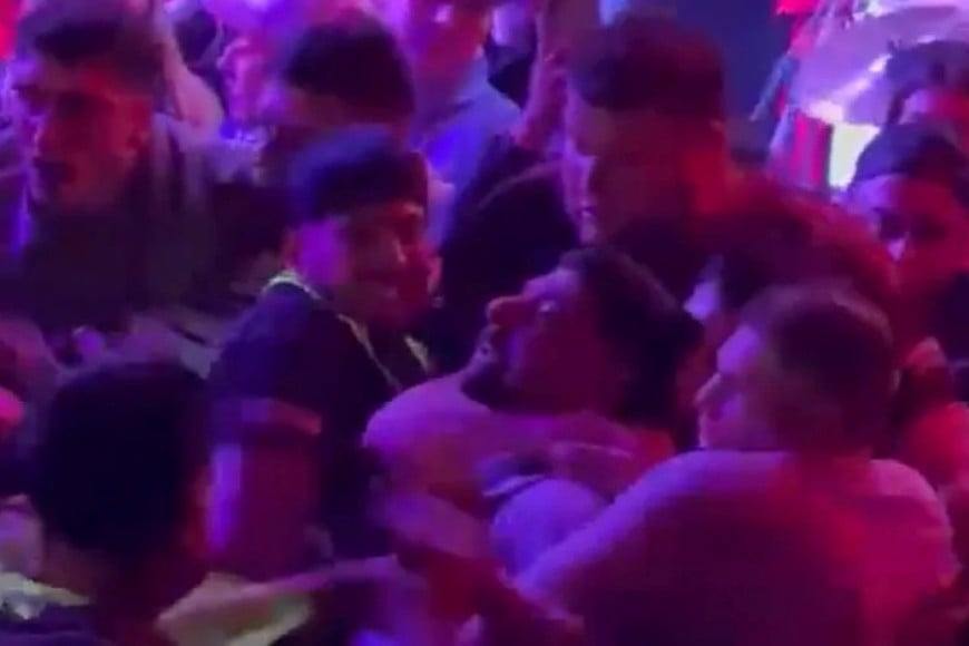 Néstor Ortigoza se peleó en un boliche y fue retirado por patovicas.