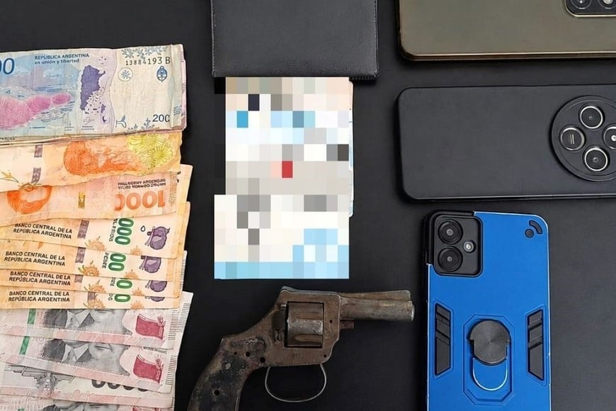 Incautan armas, droga y dinero en efectivo en Rosario. Foto: Gentileza