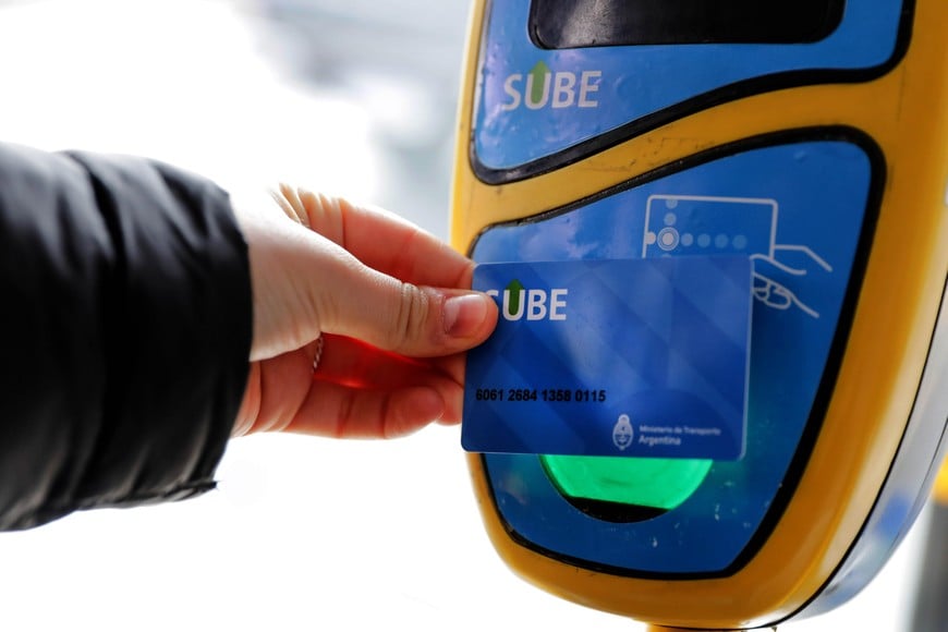 Conviene registrar la tarjeta SUBE para pagar el boleto frecuente. Foto: Archivo