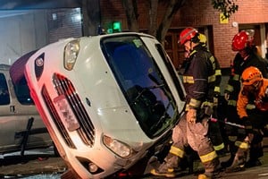 El hecho movilizó a personal de Bomberos, SAME, Policía de la Ciudad y agentes de tránsito