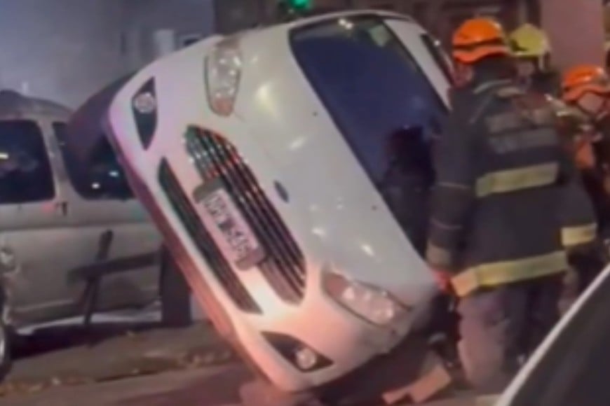 El siniestro ocurrió sobre la avenida Juan Bautista Alberdi al 50, entre avenida La Plata y Senillosa