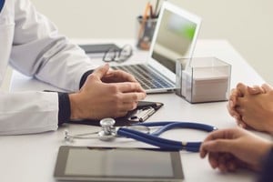 El Día Mundial del Médico de Familia comenzó a conmemorarse formalmente el 19 de mayo de 2011.