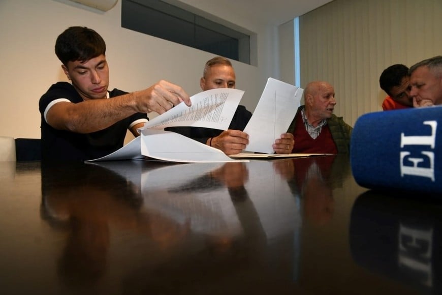 Nacho Lago extendió su contrato con Colón hasta diciembre de 2027. Foto: Manuel Fabatía