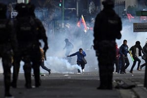 Disturbios y represión en Bolivia ponen bajo presión al gobierno de Rodrigo Paz. Crédito: REUTERS/Claudia Morales