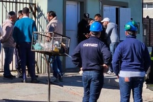 La víctima de 32 años fue encontrada sin vida dentro de un departamento de alquiler temporario.