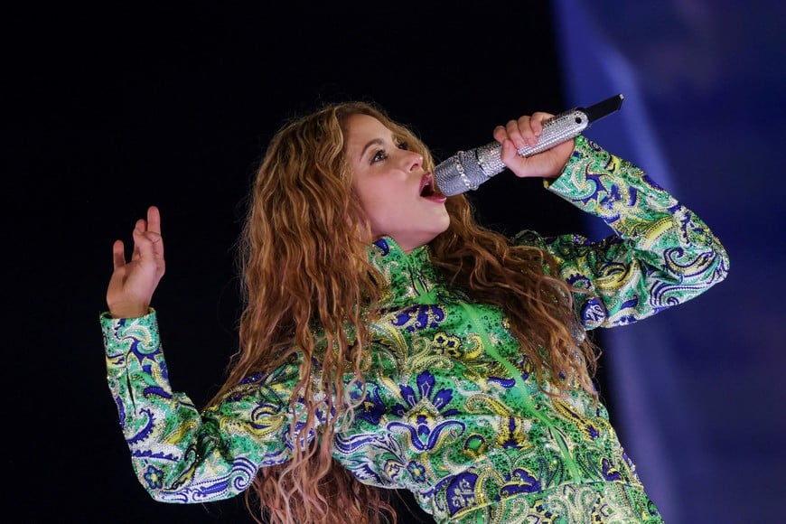 FILE PHOTO: Shakira performs during an open concert at the Copacabana beach in Rio de Janeiro, Brazil May 2, 2026. REUTERS/Ricardo Moraes/File Photo