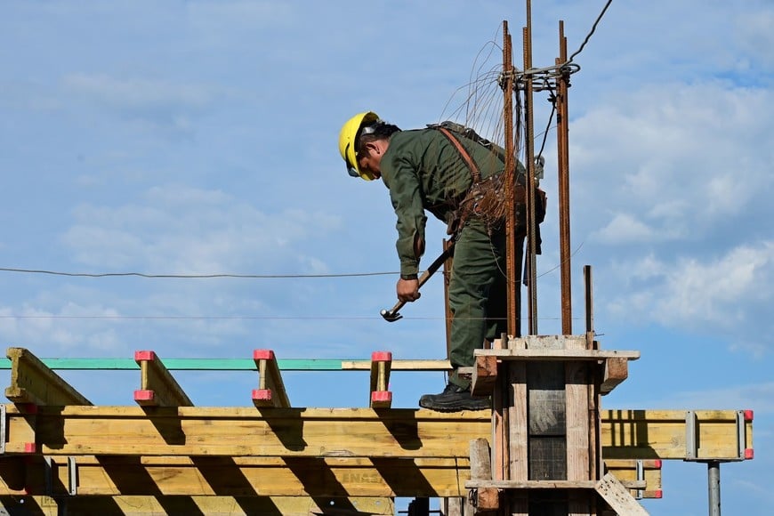 La construcción, otro de los motores del empleo genuino. Foto: Flavio Raina