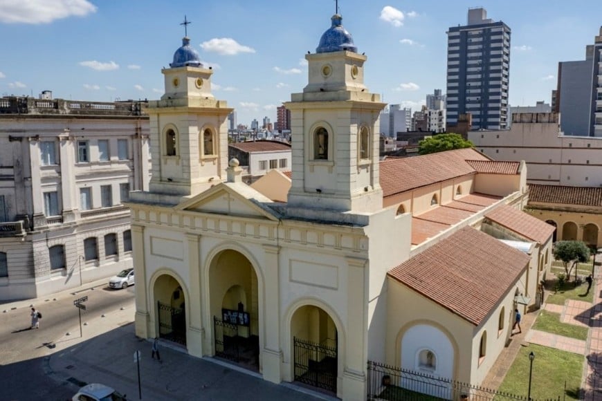 Eel tradicional Tedeum, que oficia el Obispo de la Arquidiócesis de Santa Fe en la Catedral Metropolitana.