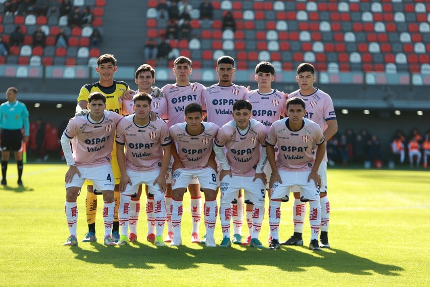 Los 11 de Trionfini en el empate ante Barracas Central. Foto: Prensa Unión.