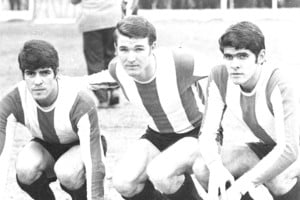 El Loco Mendoza, Néstor Lionel Scotta y Mario Zanabria, integrantes de aquel equipo de Unión que jugó en 1969. Los tres hicieron una gran carrera.
