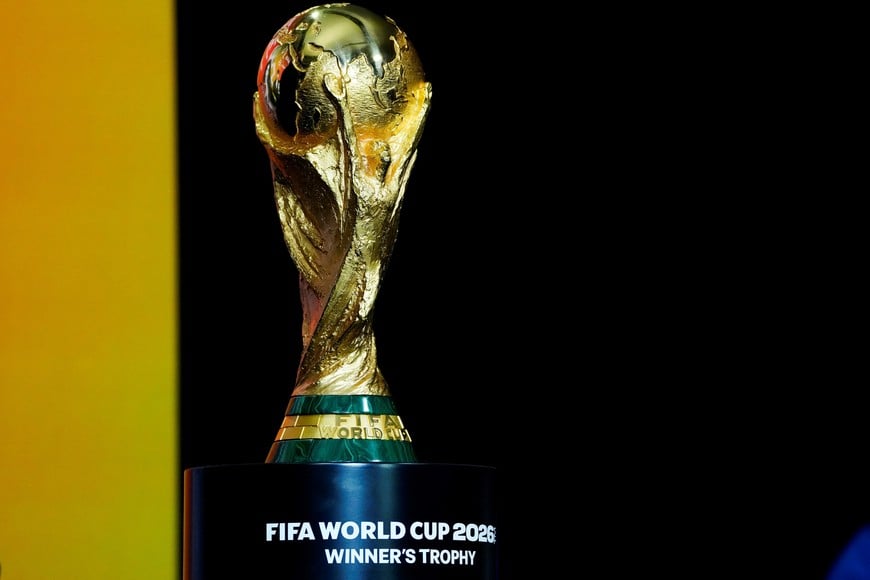 The FIFA World Cup 2026 trophy is displayed during a press event organized by Global Citizen and FIFA to announce the FIFA World Cup Final Halftime Show in New York City, U.S., May 14, 2026. REUTERS/Eduardo Munoz