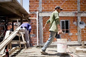 La construcción es uno de los sectores con mayor informalidad laboral en el país y en Santa Fe.
