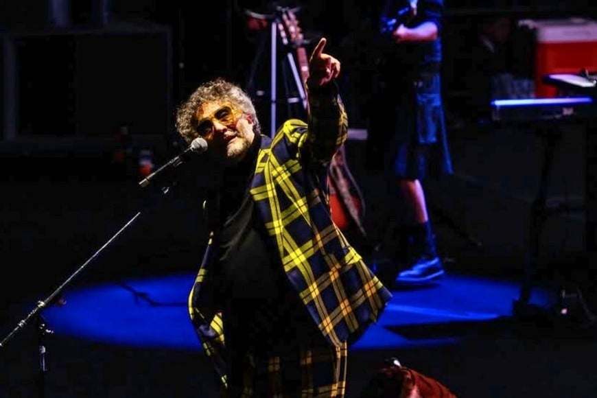 El recital de Fito Páez en el Movistar Arena generó reacciones divididas en redes sociales.