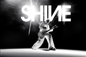 La portada del álbum en versión extendida: puro brillo en blanco y negro. Foto: Gentileza Sony Music