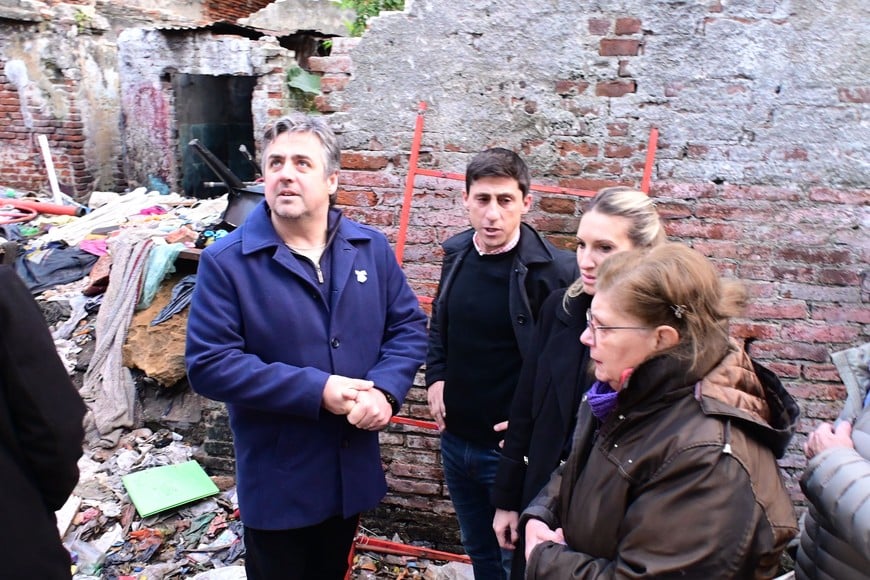 Derribo búnker microtráfico de drogas Dr Zavalla 1700 barrio Sur de Santa Fe - Flavio Raina