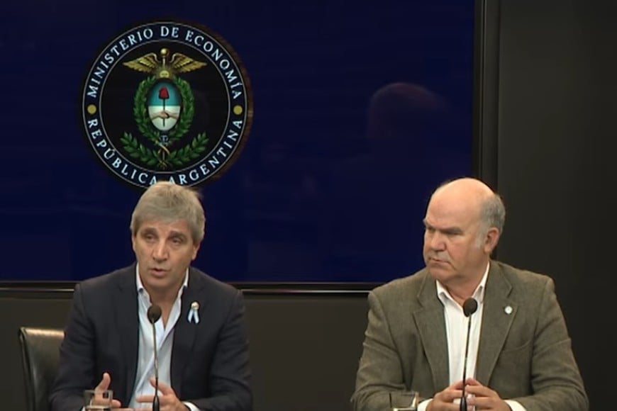El equipo económico confirmó que la reducción ya no estará supeditada a la recaudación fiscal.