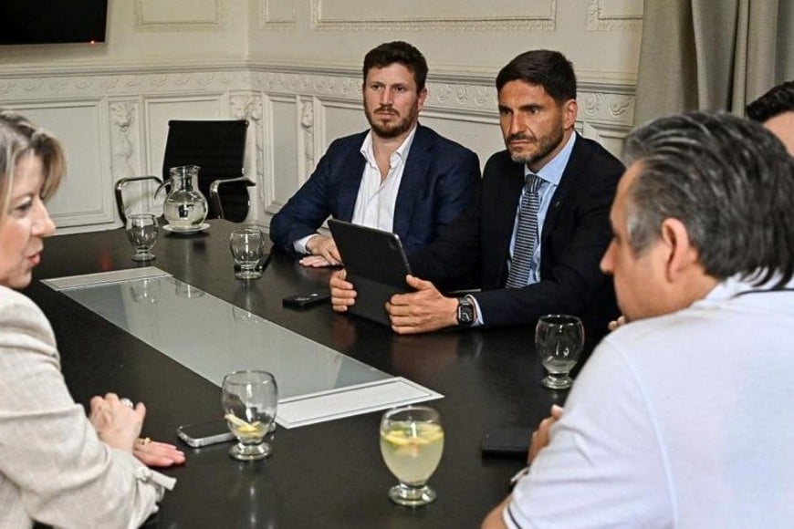 Federico Angelini define con el gobernador Maximiliano Pullaro su incorporación al gabinete.