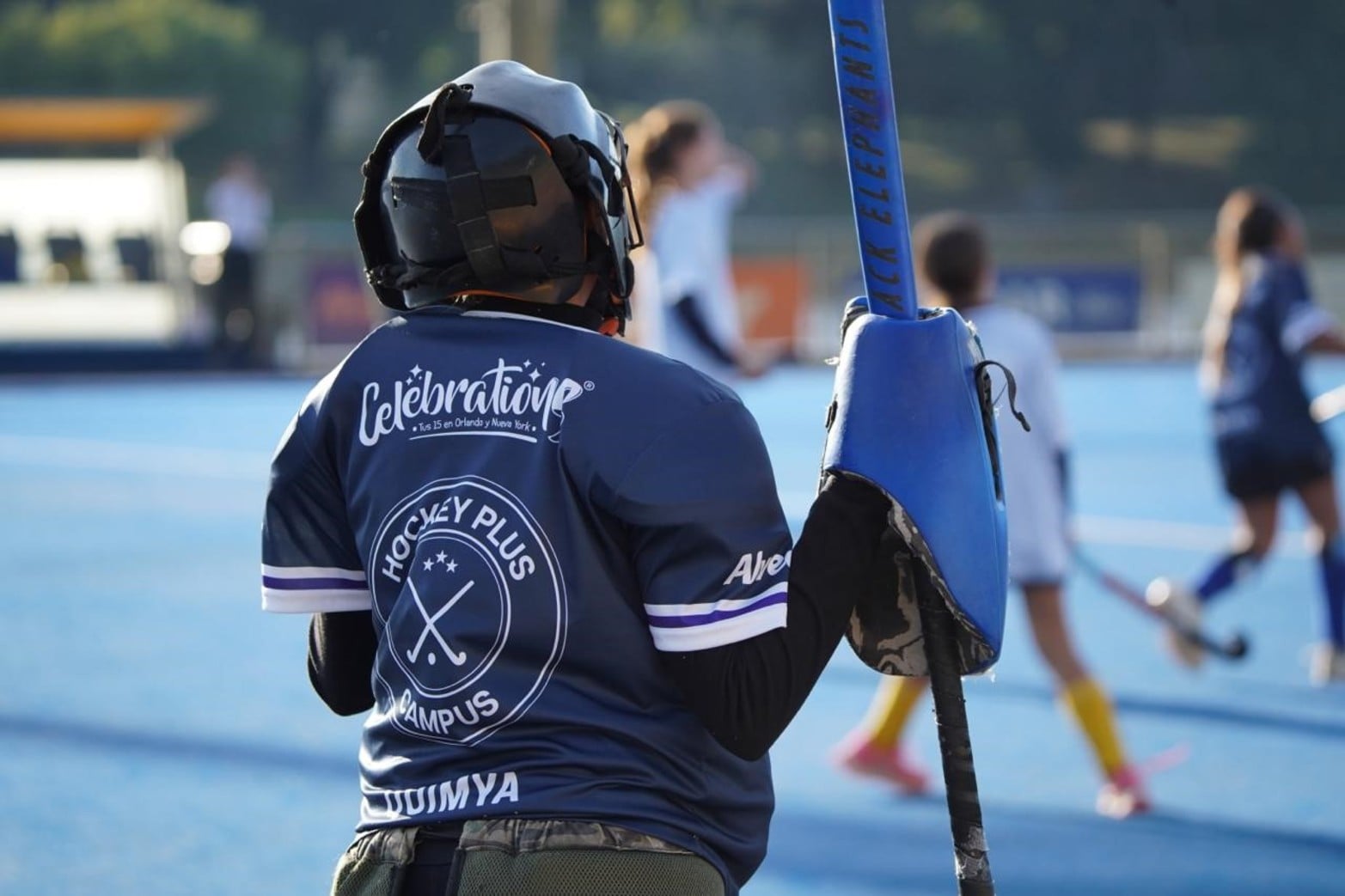 El campus reunió a deportistas de entre 10 y 17 años en una intensa jornada de hockey en Santa Fe.