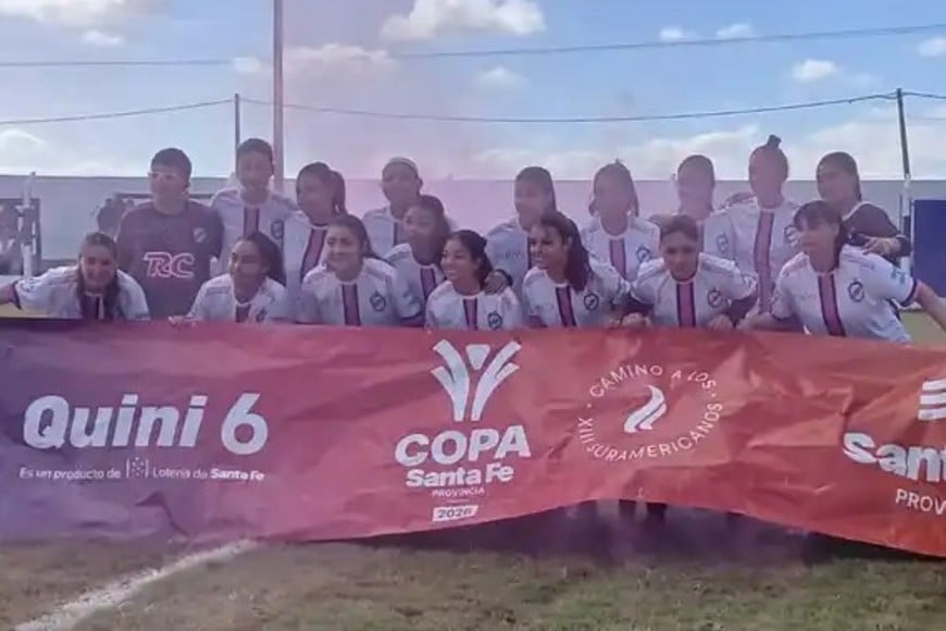 Giuliana Biletto autora de tres goles y gran figura del partido.