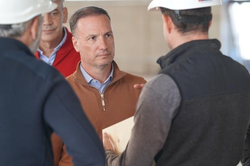 Nuevo Velódromo de Rafaela, el ministro de Obras Públicas, Lisandro Enrico, visitó la obra