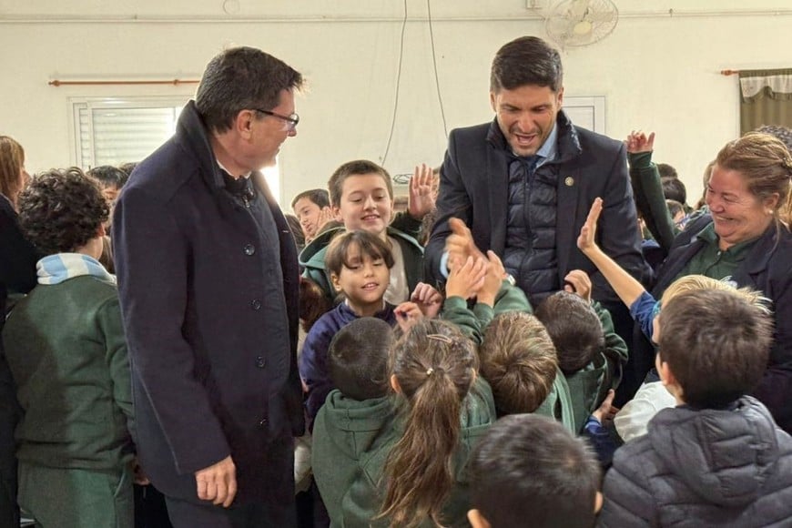 El Gobierno provincial financió obras de techos, sanitarios, instalaciones eléctricas y ampliaciones.