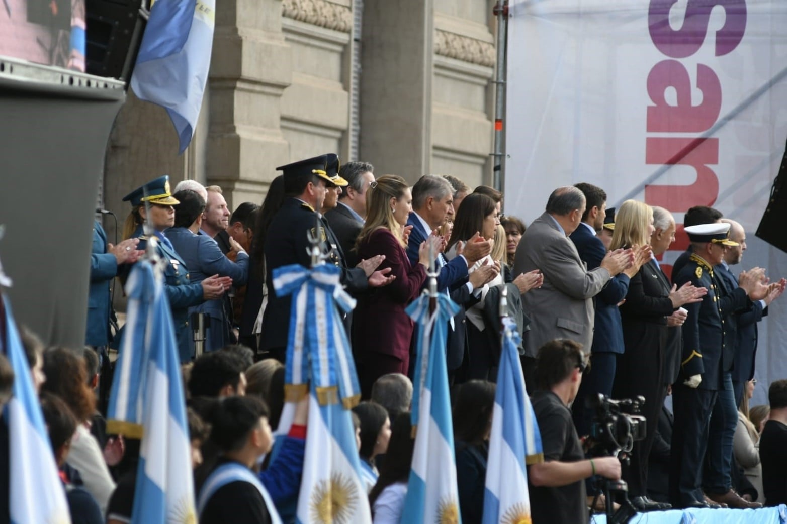 Celebraciones por el 216° aniversario de la Revolución de Mayo en Santa Fe